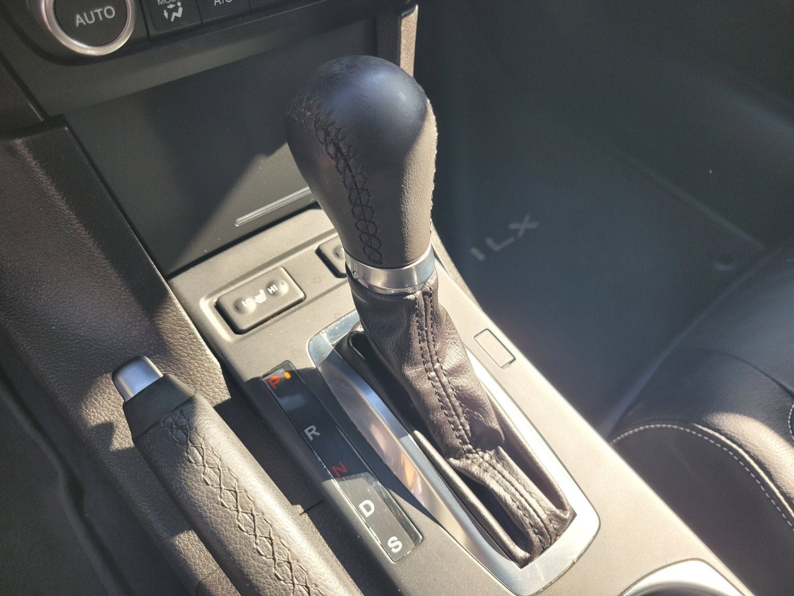 2019 Acura ILX w/Premium Pkg