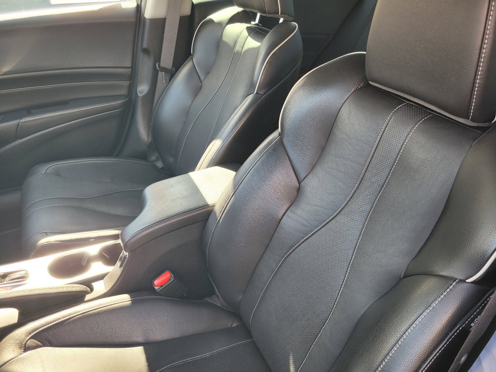 2019 Acura ILX w/Premium Pkg