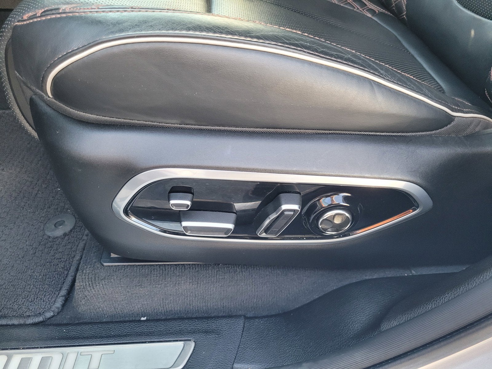 2023 Jeep Grand Cherokee 4xe Summit Reserve