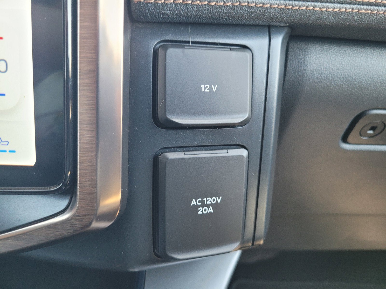 2022 Ford F-150 Lightning Pro
