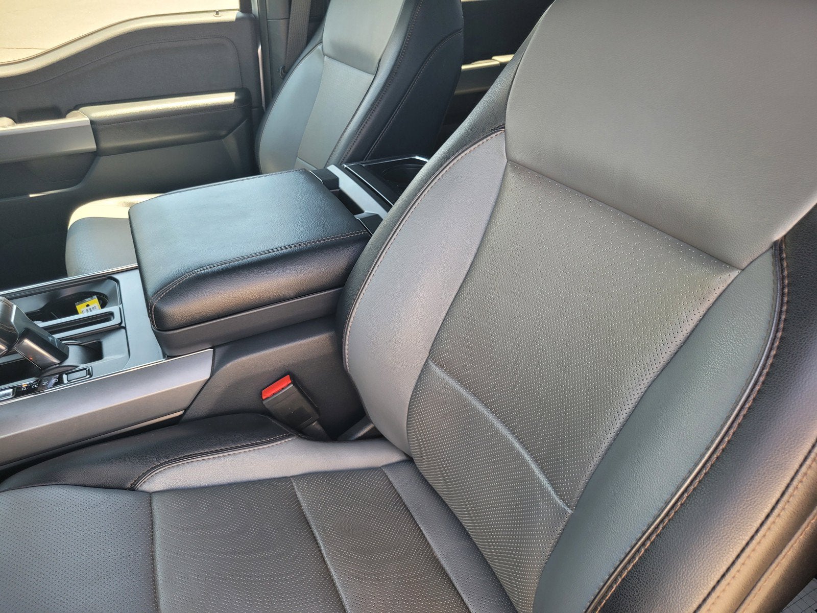 2022 Ford F-150 Lightning Pro