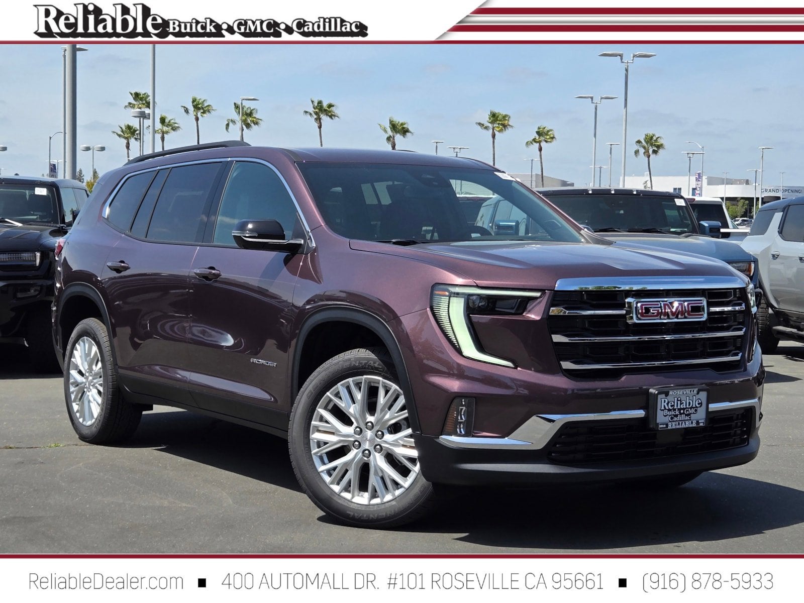 2025 GMC Acadia Elevation