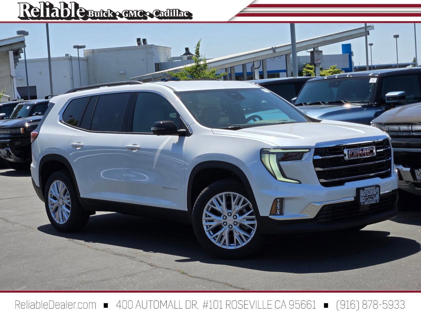 2025 GMC Acadia Elevation