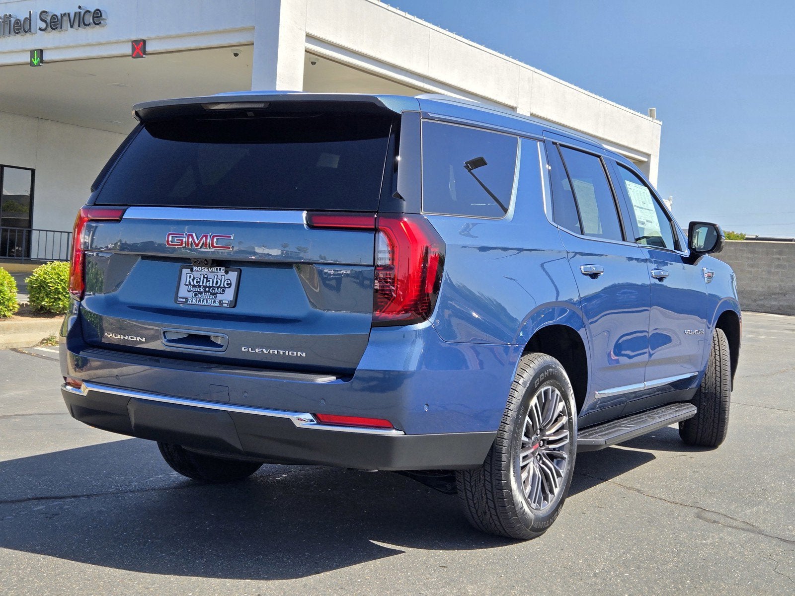2026 GMC Yukon Elevation