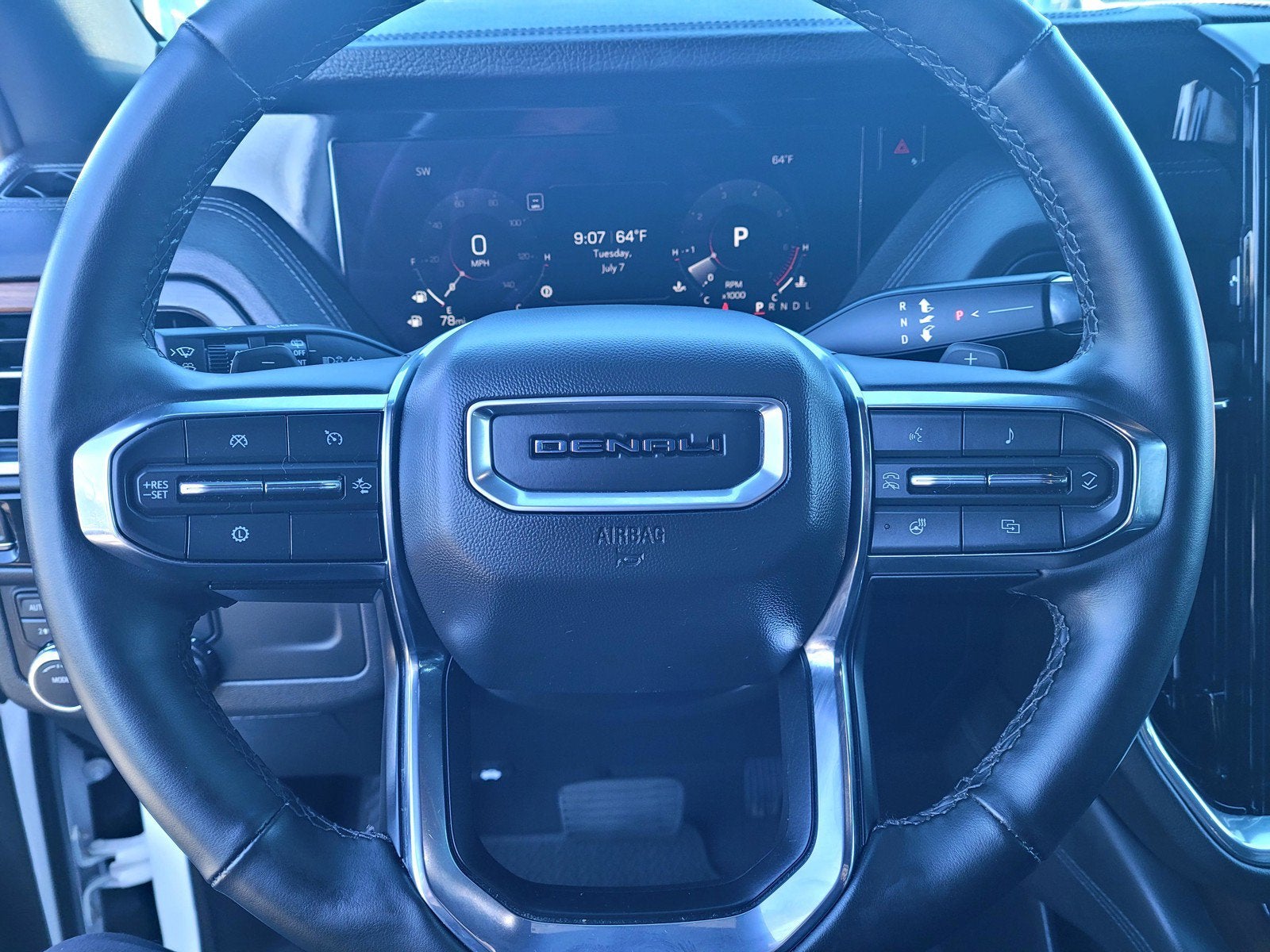 2025 GMC Yukon Denali