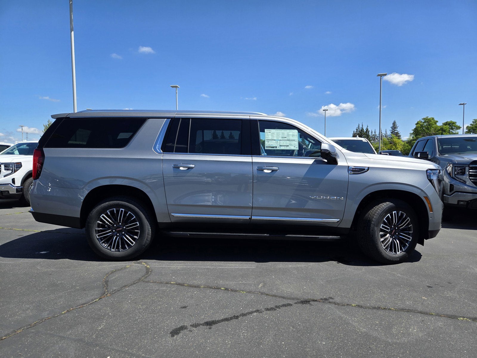 2026 GMC Yukon XL Elevation
