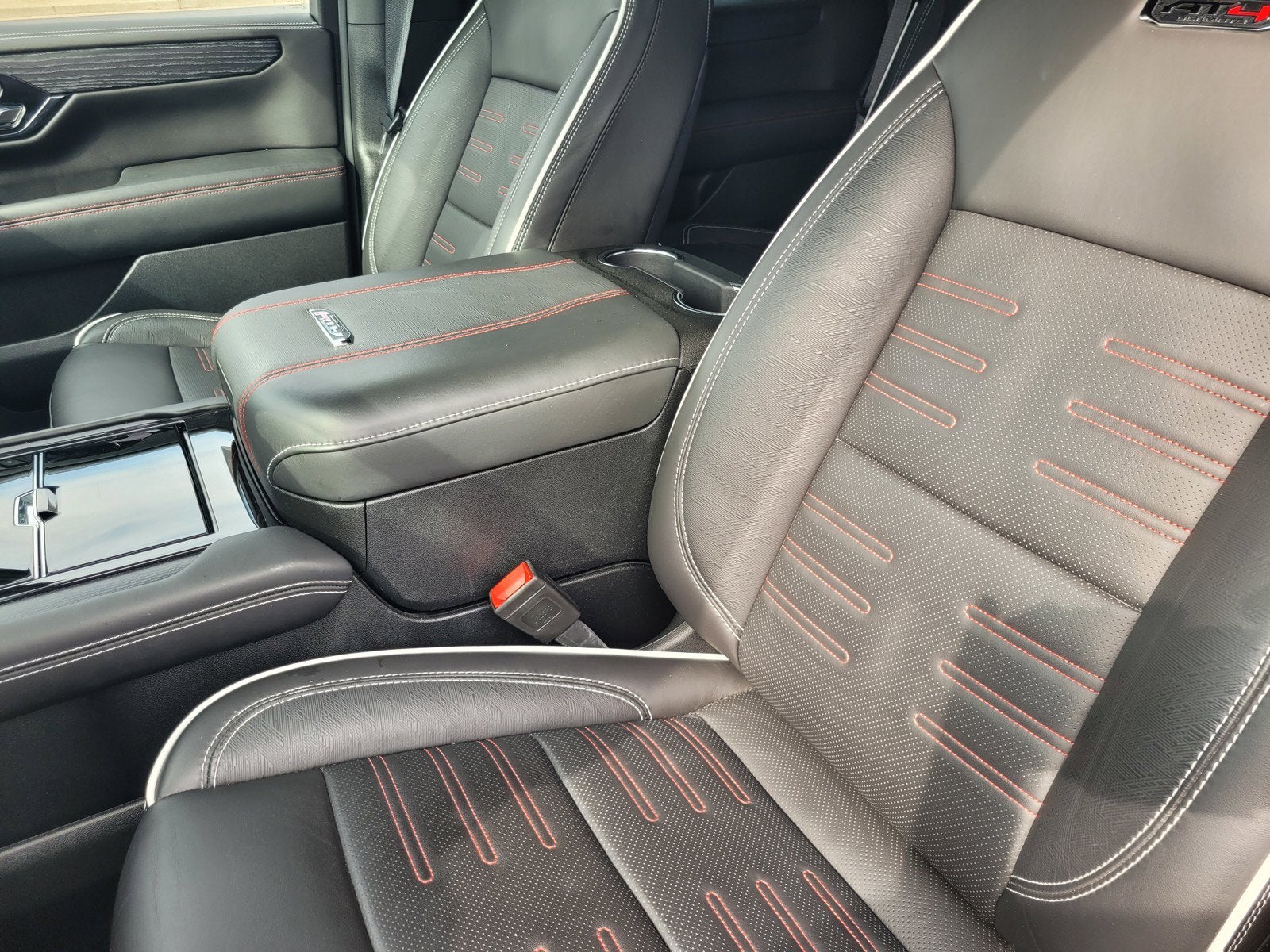 2025 GMC Yukon AT4 Ultimate
