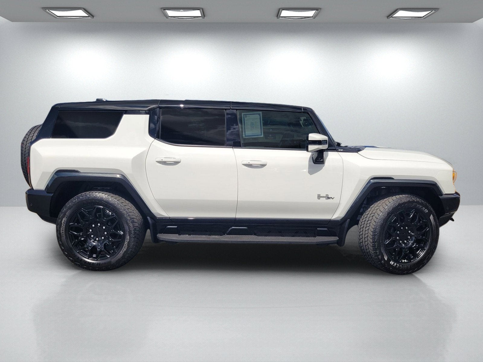 2025 GMC HUMMER EV SUV 2X