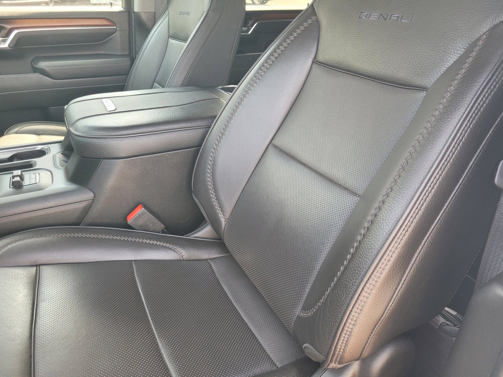 2024 GMC Sierra 3500 HD Denali