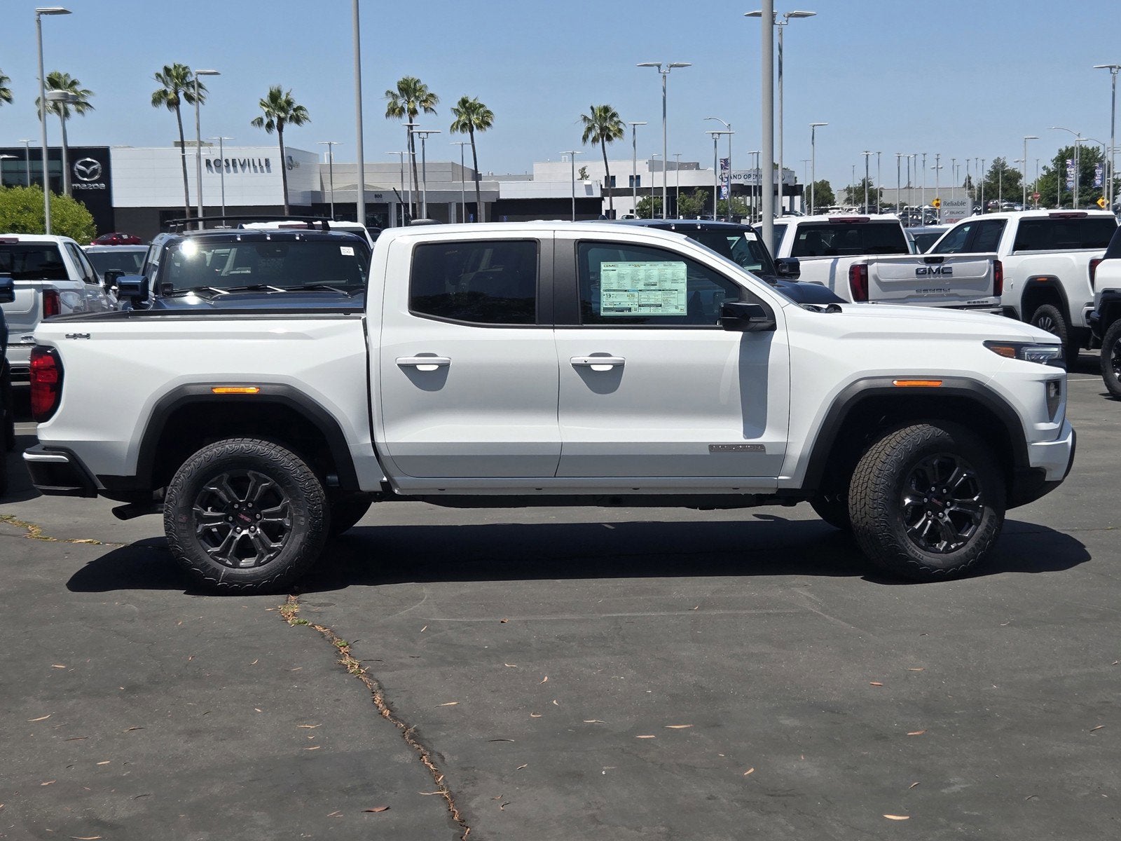 2025 GMC Canyon Elevation