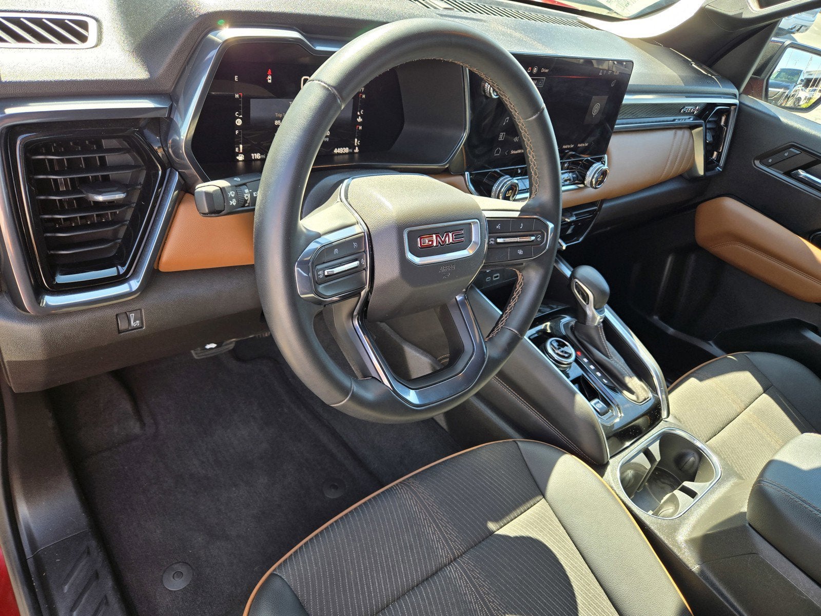 2023 GMC Canyon AT4