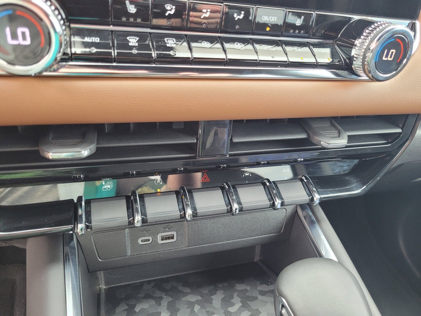 2023 GMC Canyon 4WD AT4