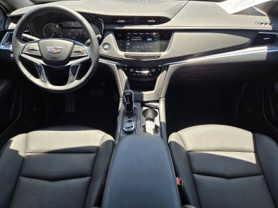 2025 Cadillac XT5 Luxury