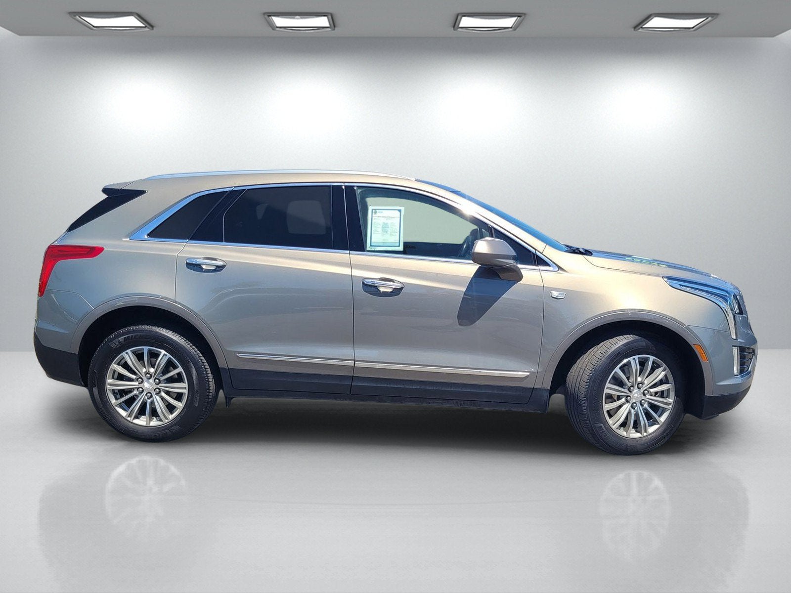 2019 Cadillac XT5 Luxury FWD