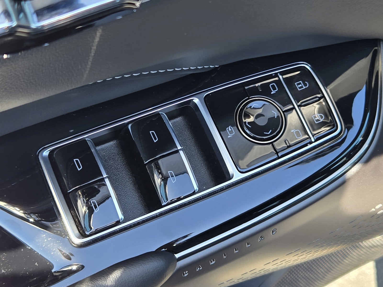 2024 Cadillac LYRIQ Tech