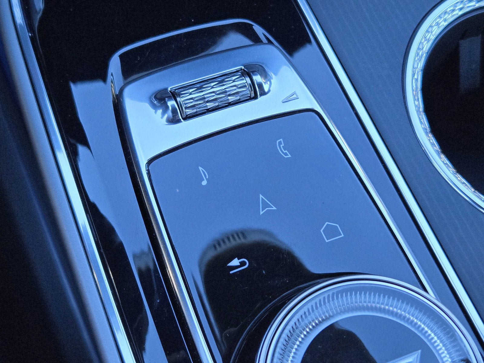 2024 Cadillac LYRIQ Sport 1