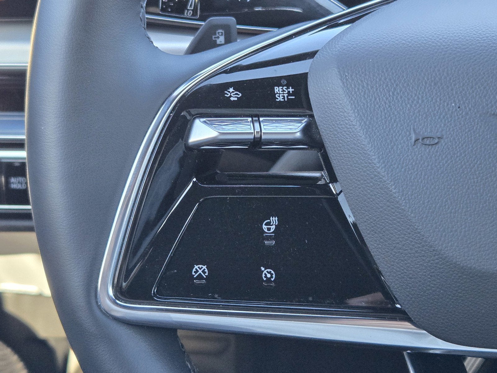 2024 Cadillac LYRIQ Sport 1