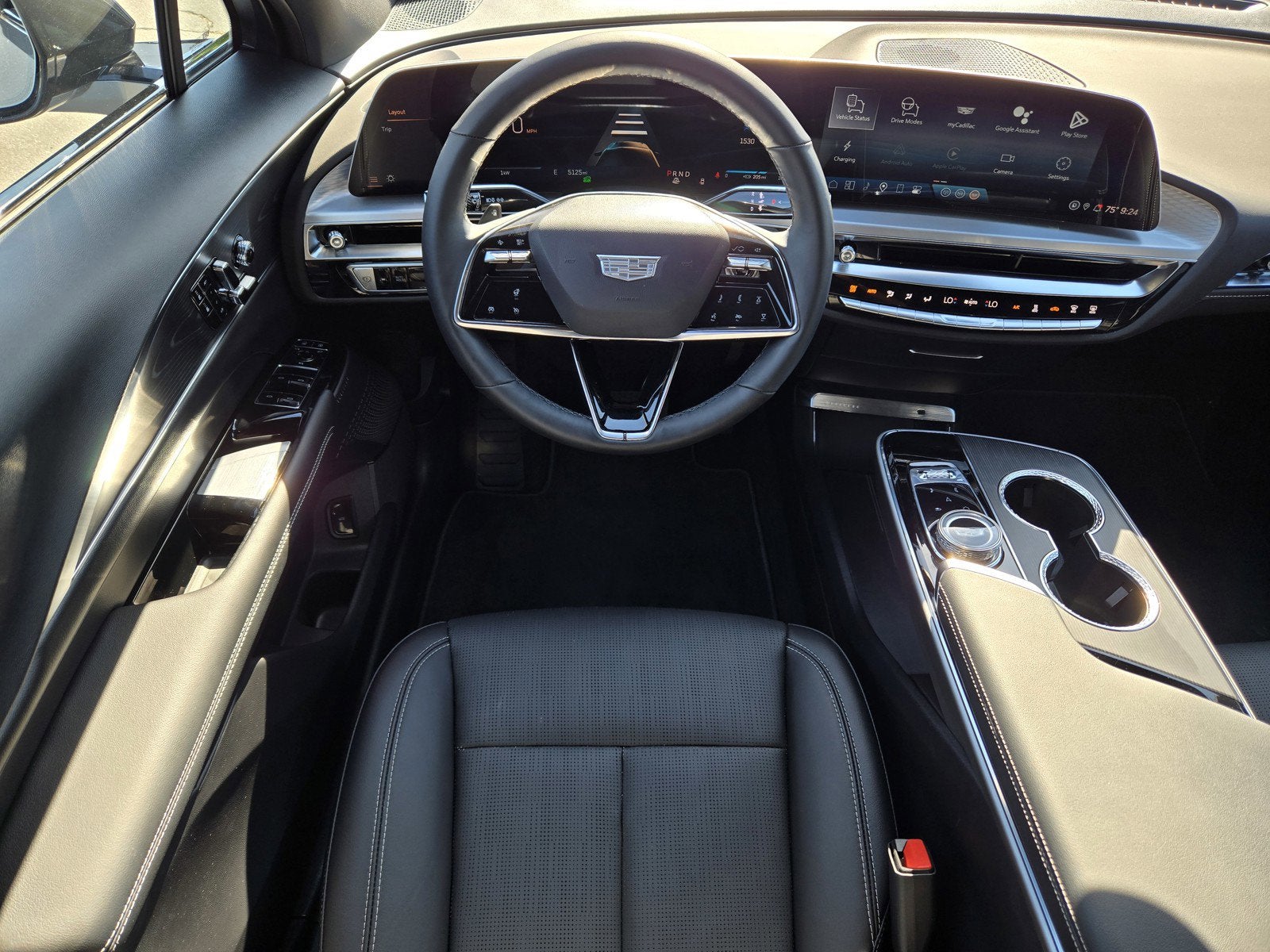 2025 Cadillac LYRIQ Sport 1