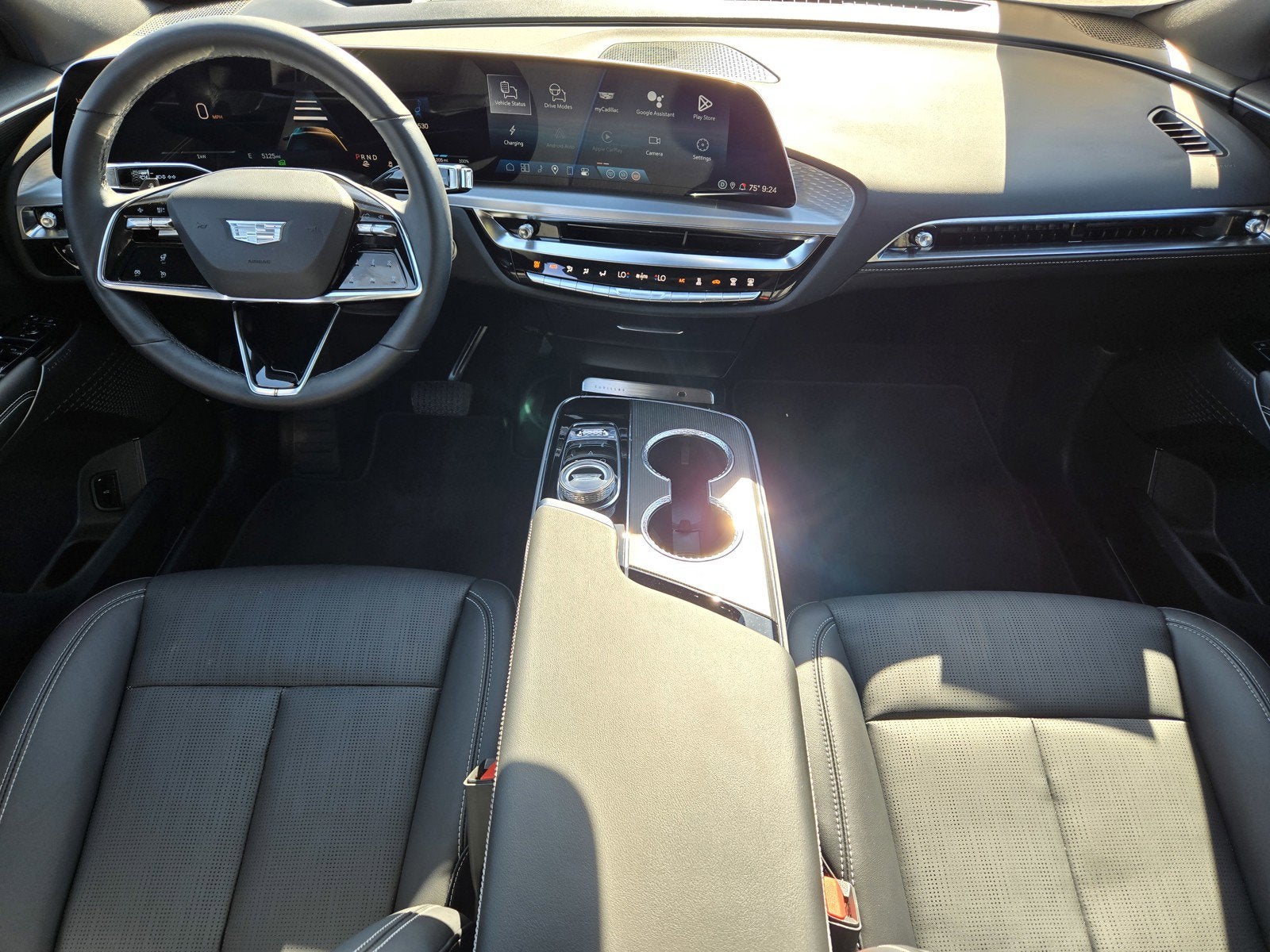 2025 Cadillac LYRIQ Sport 1