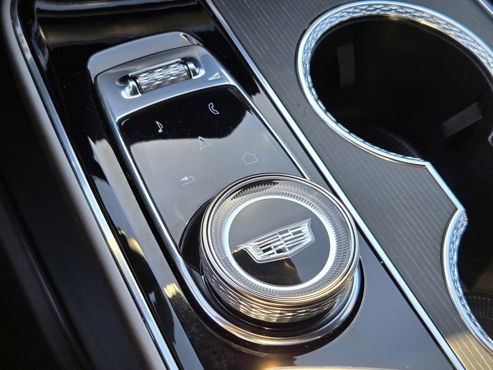 2025 Cadillac LYRIQ Sport 1