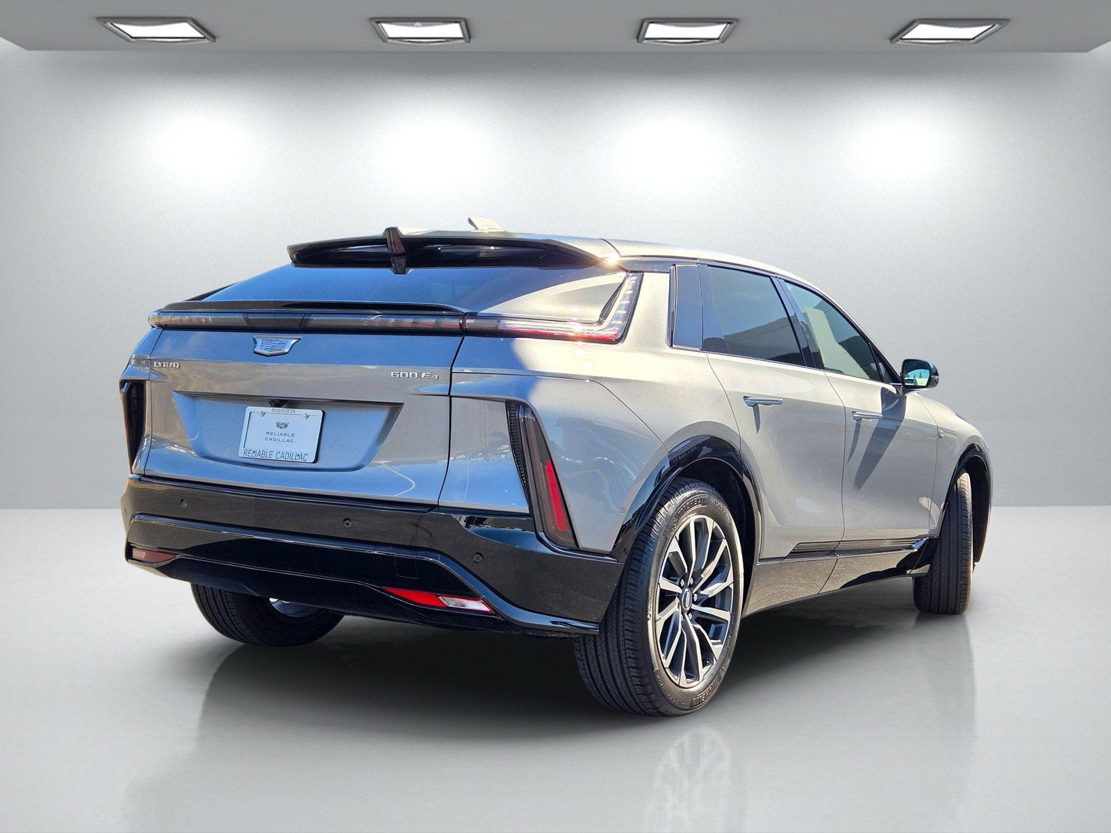 2025 Cadillac LYRIQ Sport 1