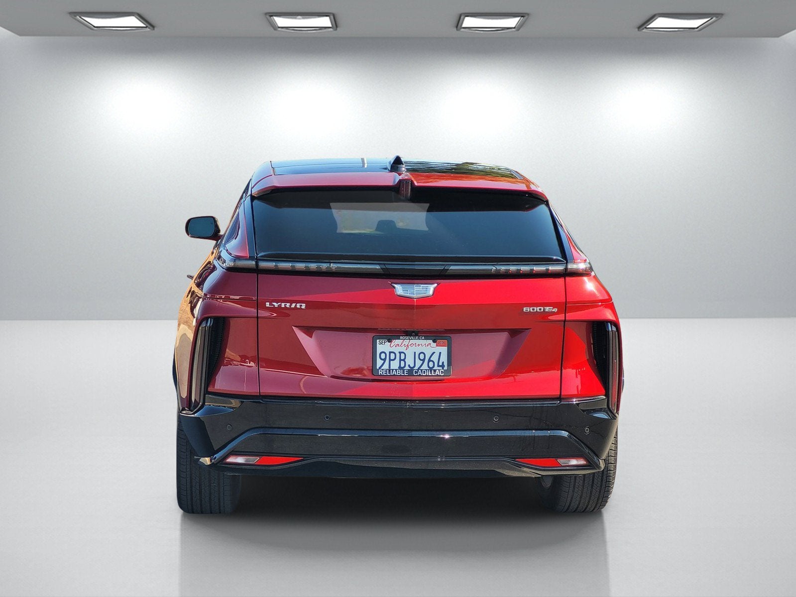 2024 Cadillac LYRIQ Sport 2