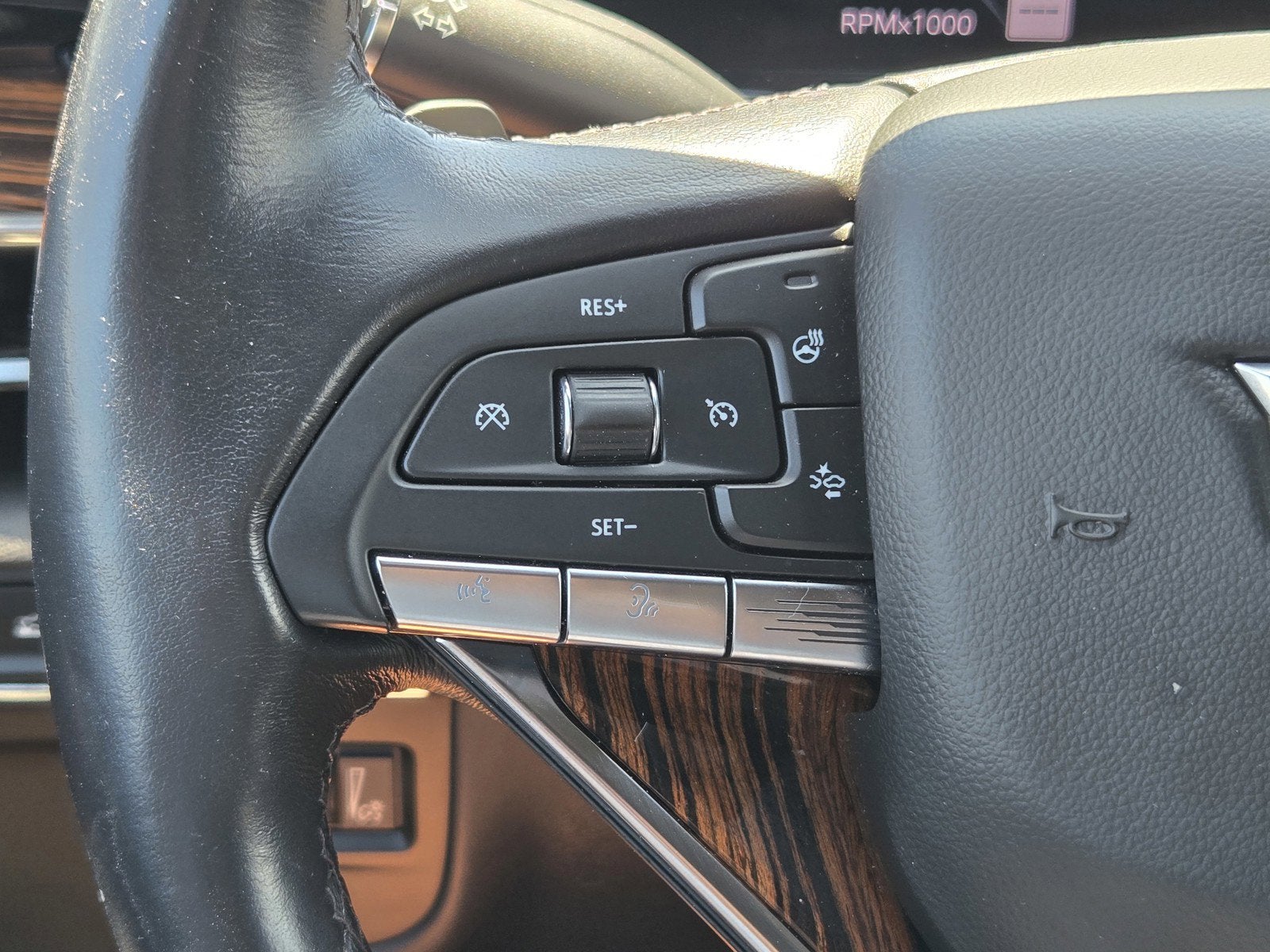 2022 Cadillac Escalade Premium Luxury