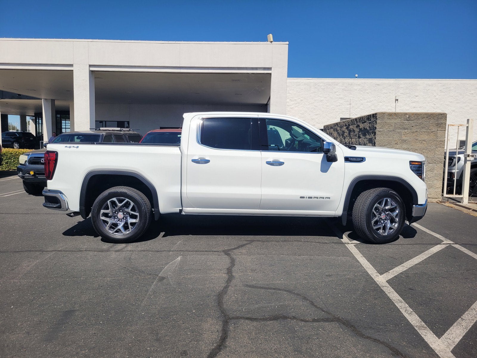 2026 GMC Sierra 1500 SLT