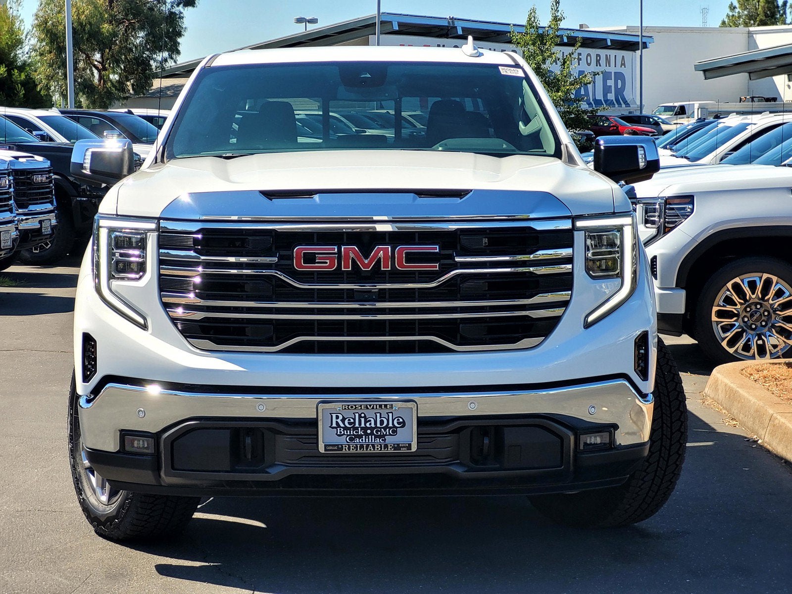 2026 GMC Sierra 1500 SLT