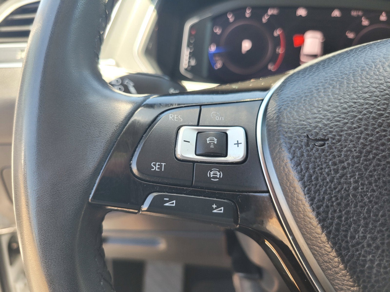 2020 Volkswagen Tiguan SE