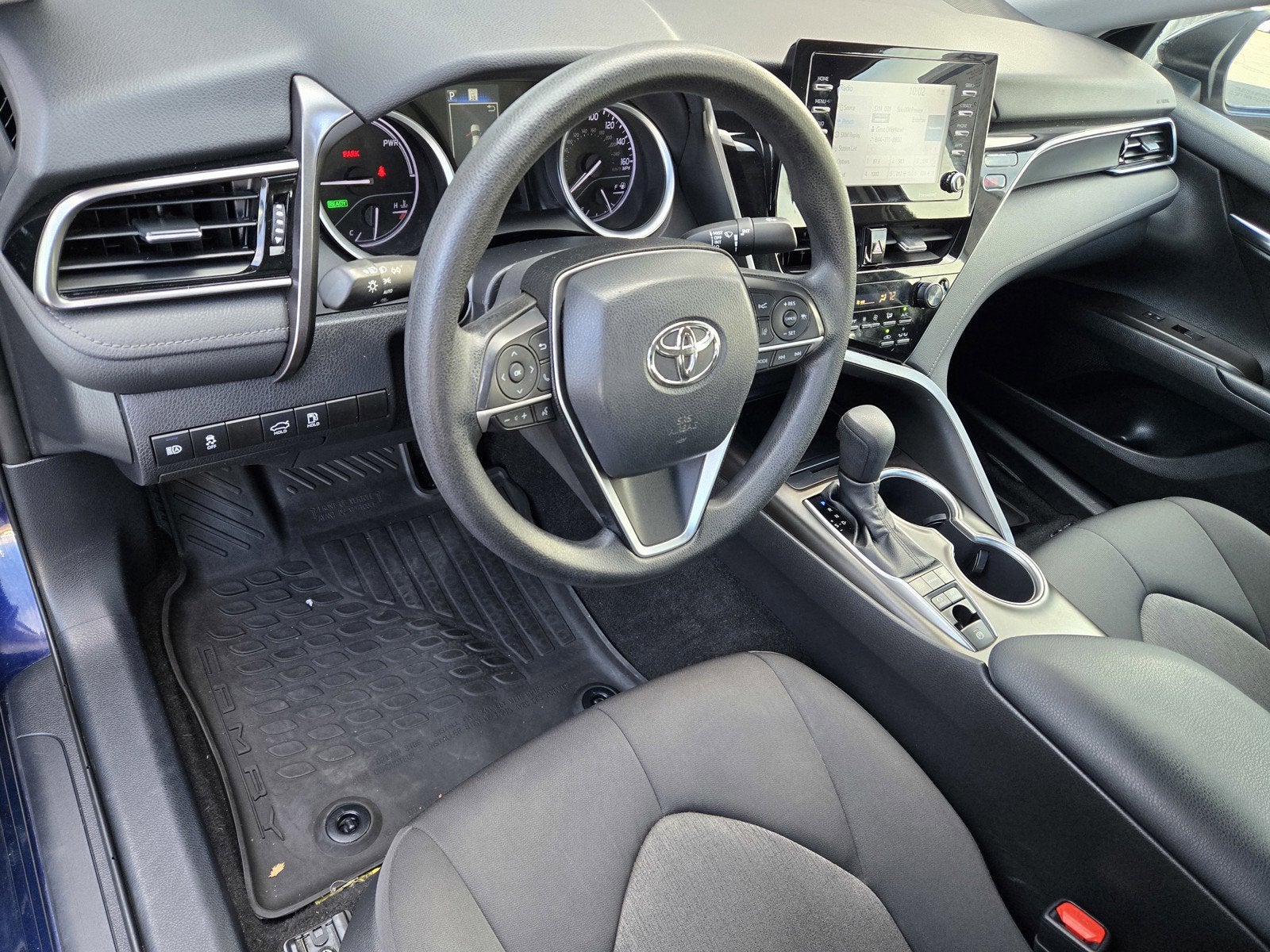 2022 Toyota Camry Hybrid LE