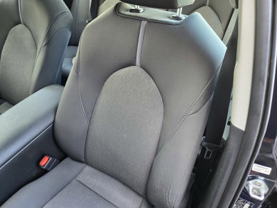 2022 Toyota Camry Hybrid LE