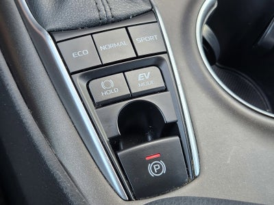 2022 Toyota Camry Hybrid LE
