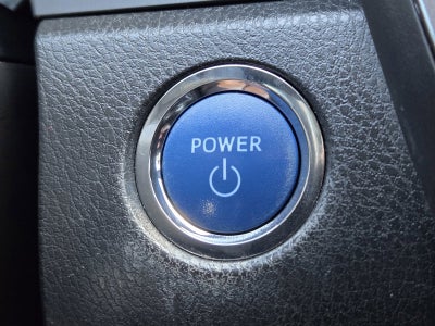 2022 Toyota Camry Hybrid LE