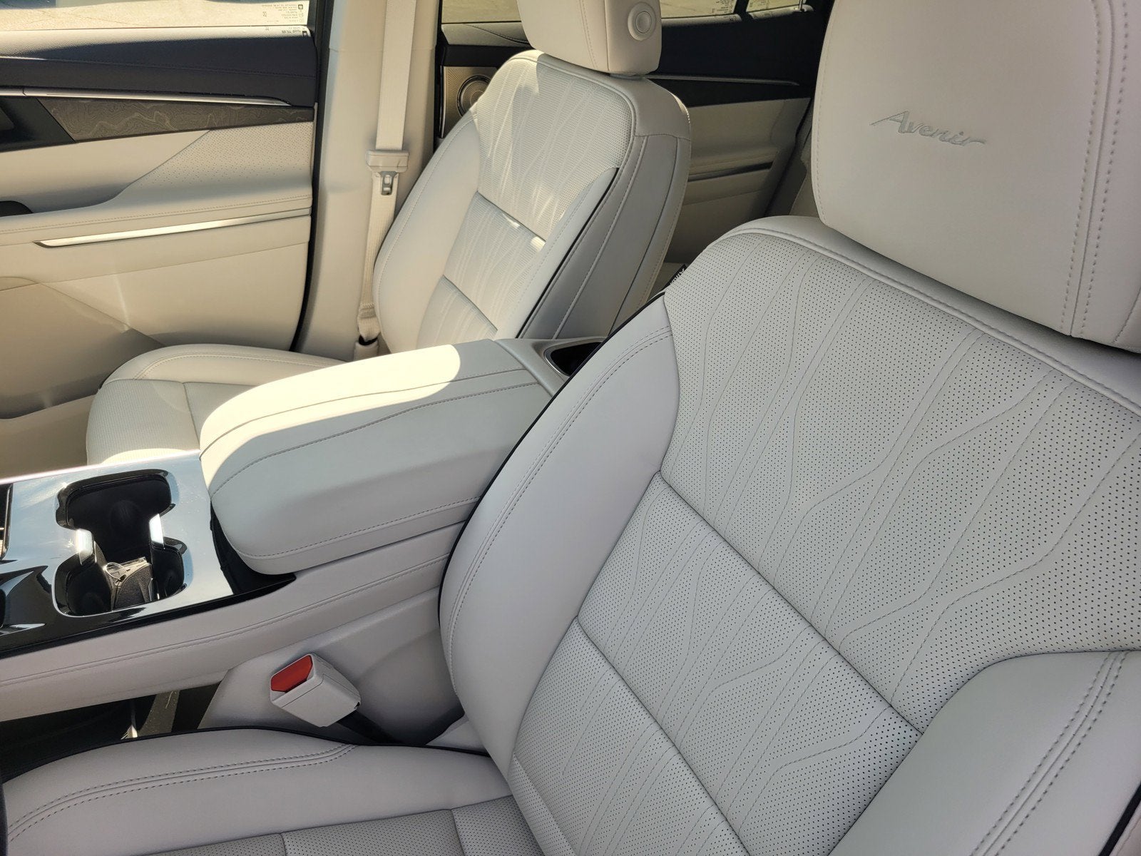 2027 Buick Enclave Avenir