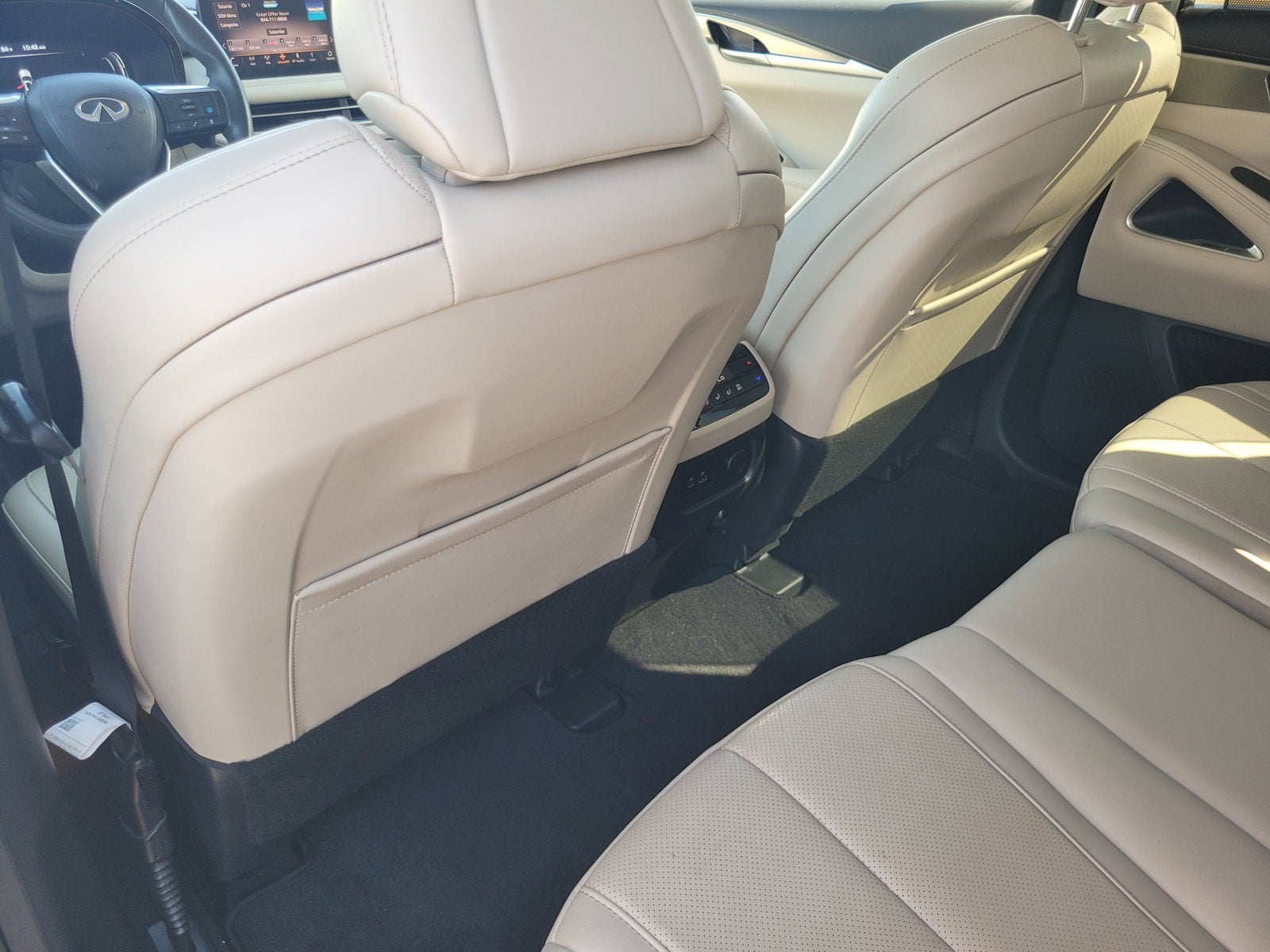 2024 INFINITI QX60 LUXE