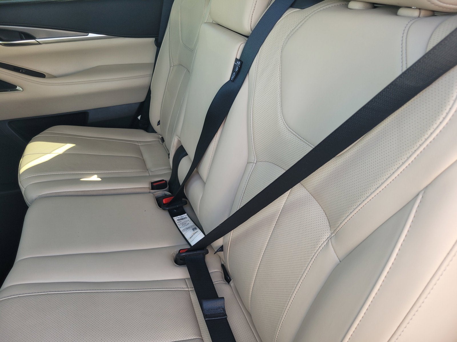 2024 INFINITI QX60 LUXE