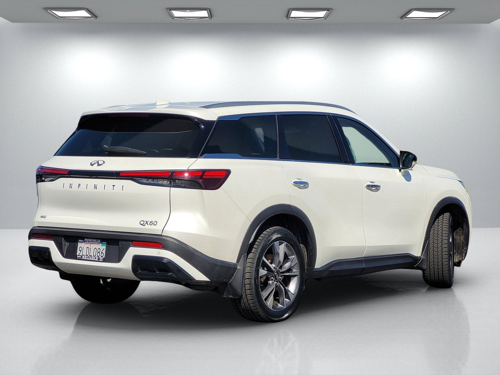 2024 INFINITI QX60 LUXE