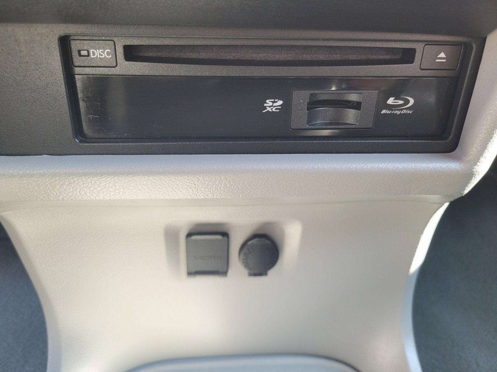 2019 Toyota Sienna XLE Auto Access Seat