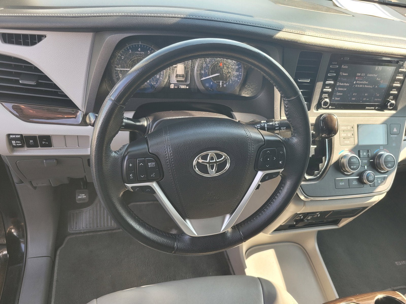 2019 Toyota Sienna XLE Auto Access Seat