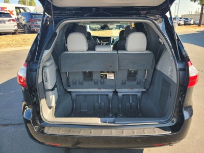 2019 Toyota Sienna XLE Auto Access Seat