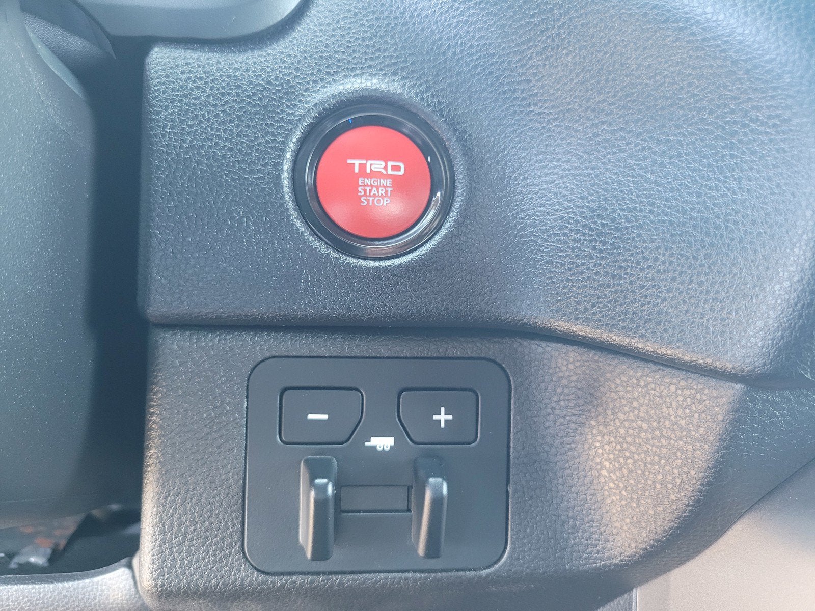 2026 Toyota Tundra 4WD SR