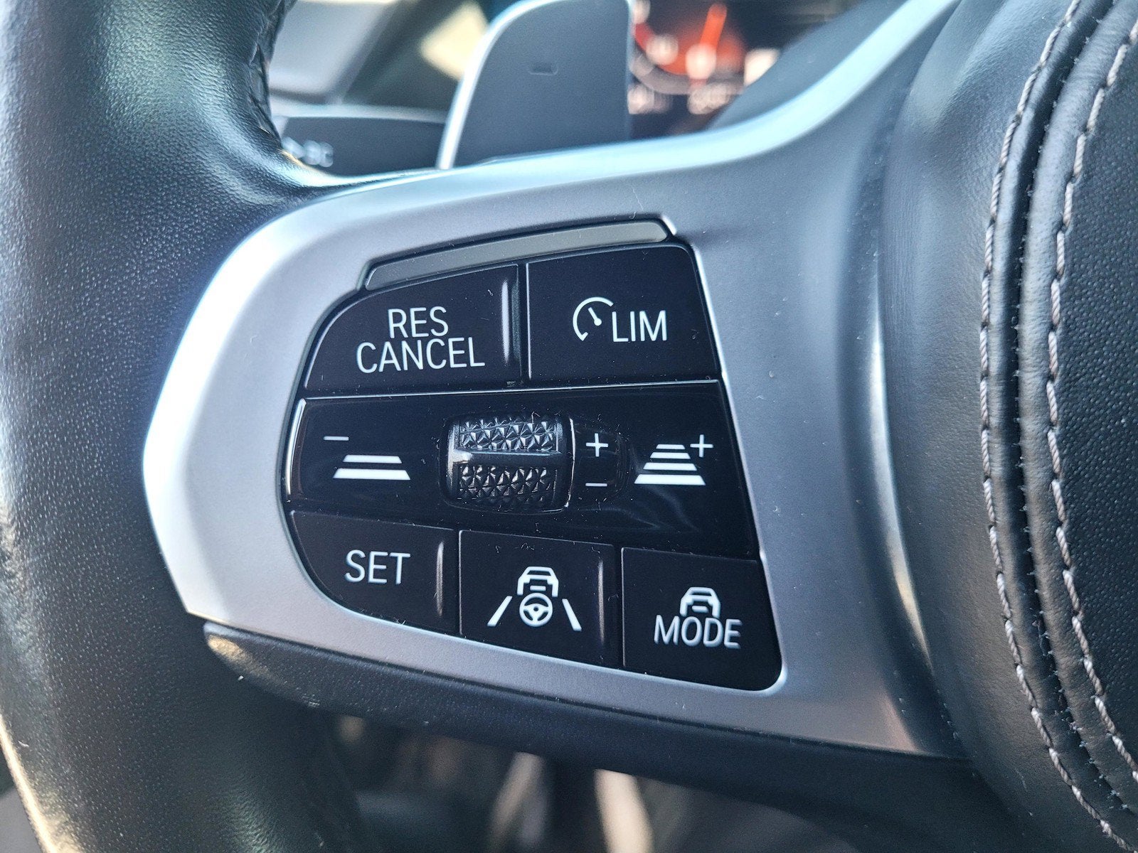 2021 BMW X5 M50i