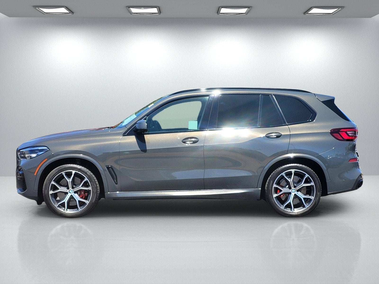 2021 BMW X5 M50i