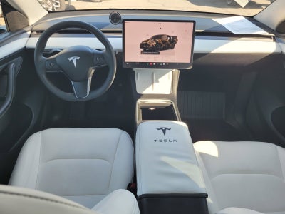 2024 Tesla Model Y Long Range