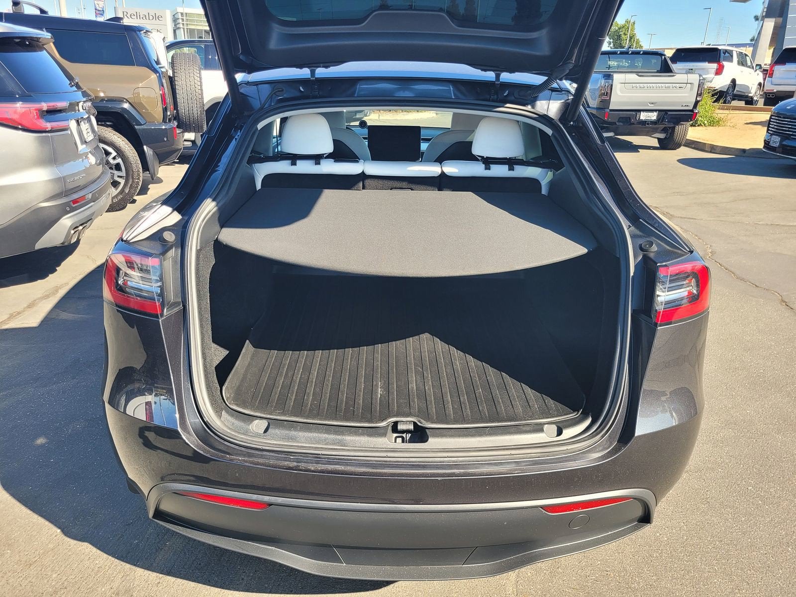 2024 Tesla Model Y Long Range